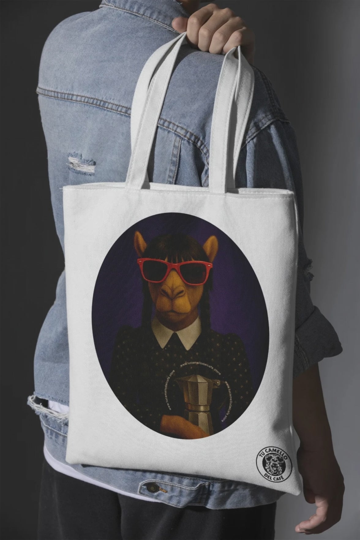 Totebag “Miércoles Addams del Café”